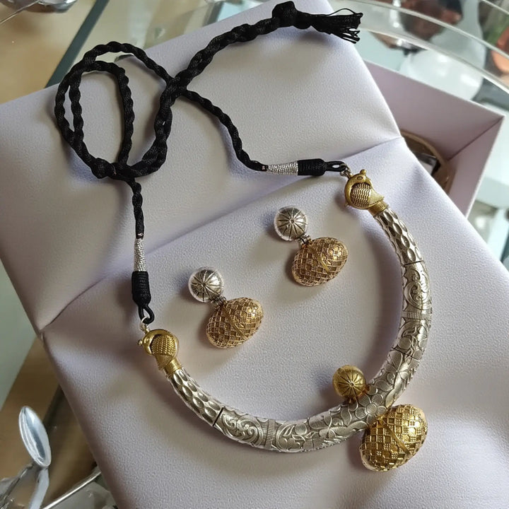 Antique Dual Tone Chitai Silver Oxidised Hasli Necklace Set