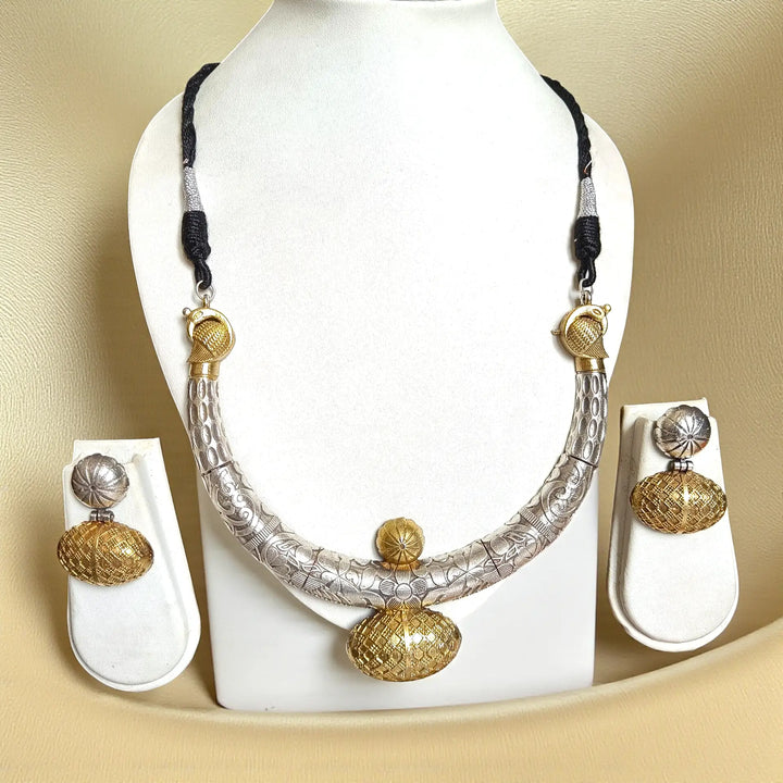 Antique Dual Tone Chitai Silver Oxidised Hasli Necklace Set