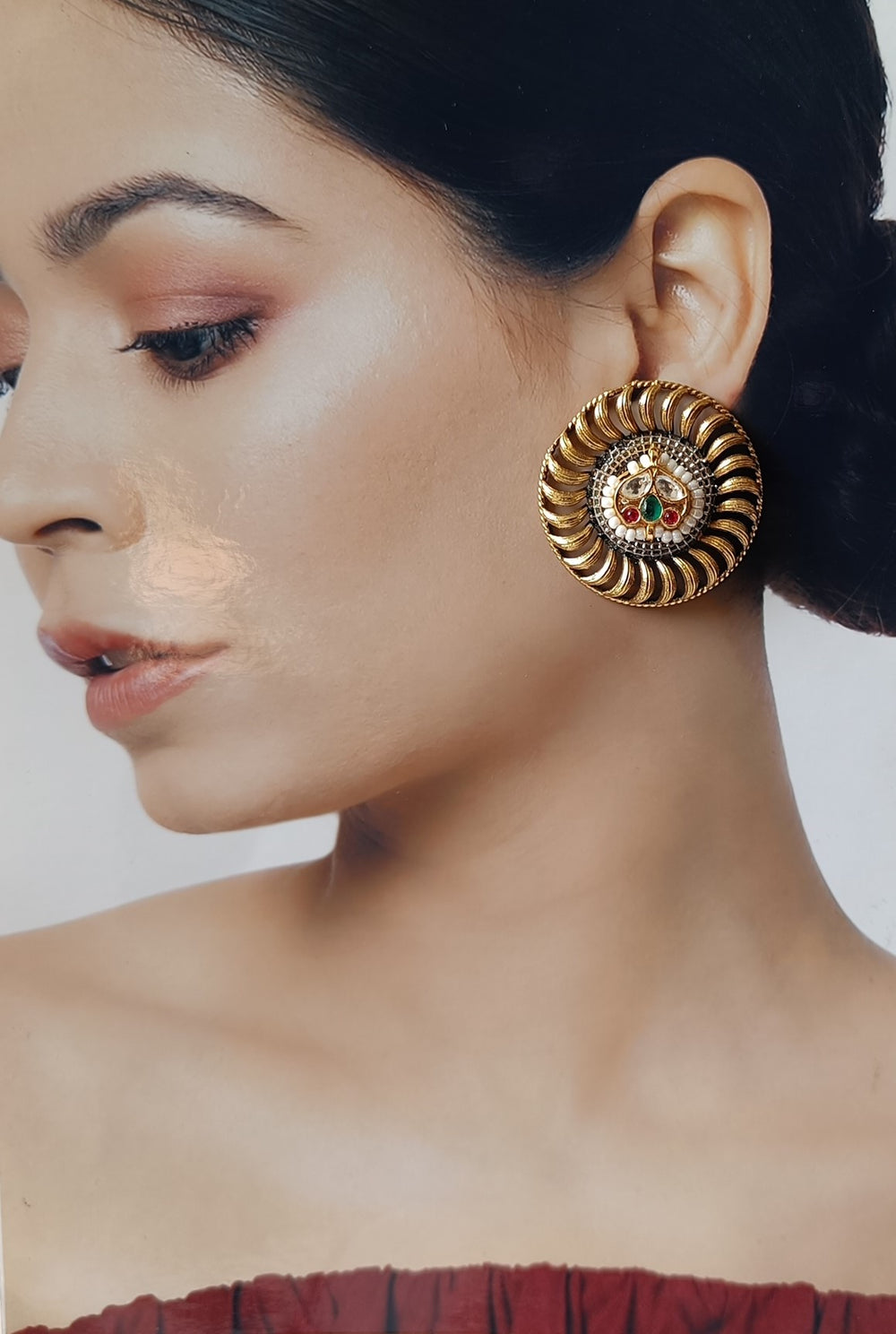 Elegant Nritya Dual Tone Pachi Kundan Fushion Silver Plated Stud Earrings - TelaNaari