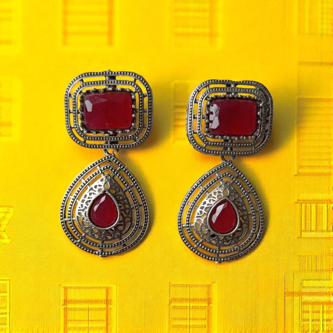 Tela Naari Silver Oxidised Dual Gem Bhumi Teardrop Earrings