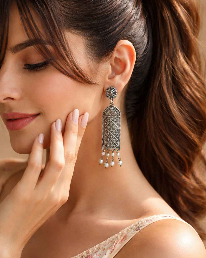 Telanaari Canna Silver-Plated Earrings