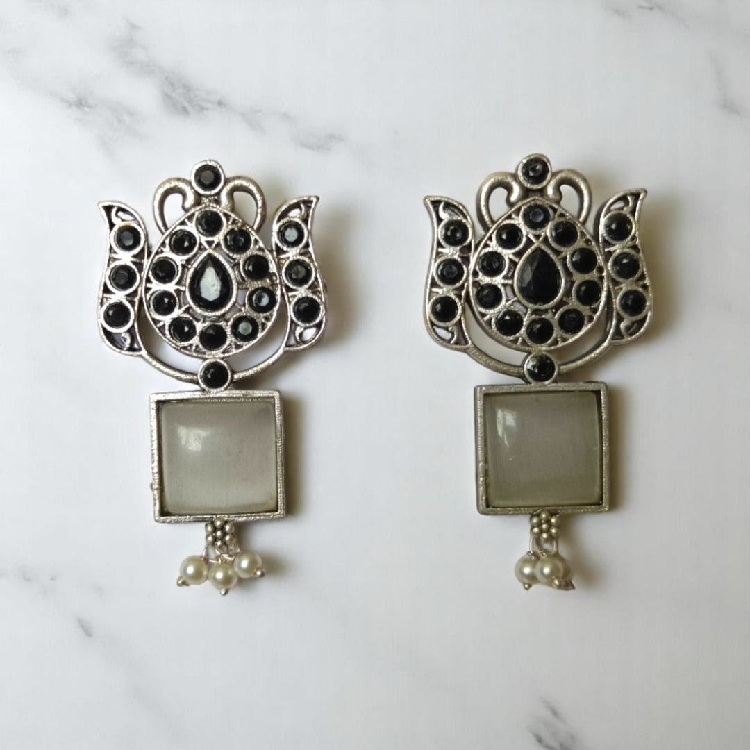 SILVER LOOK ALIKE EARRINGS AZALEA - TelaNaari