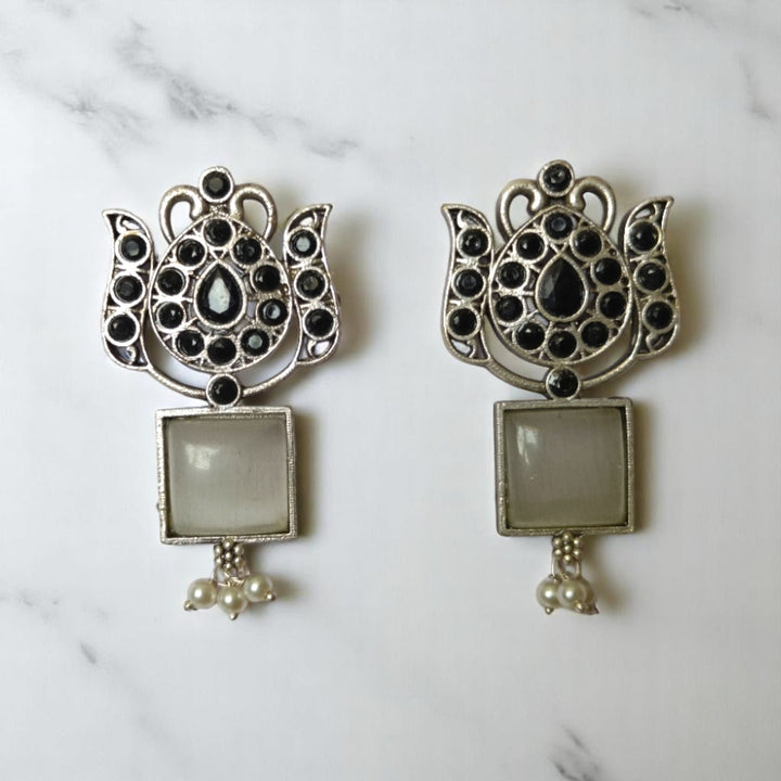 SILVER LOOK ALIKE EARRINGS AZALEA - TelaNaari