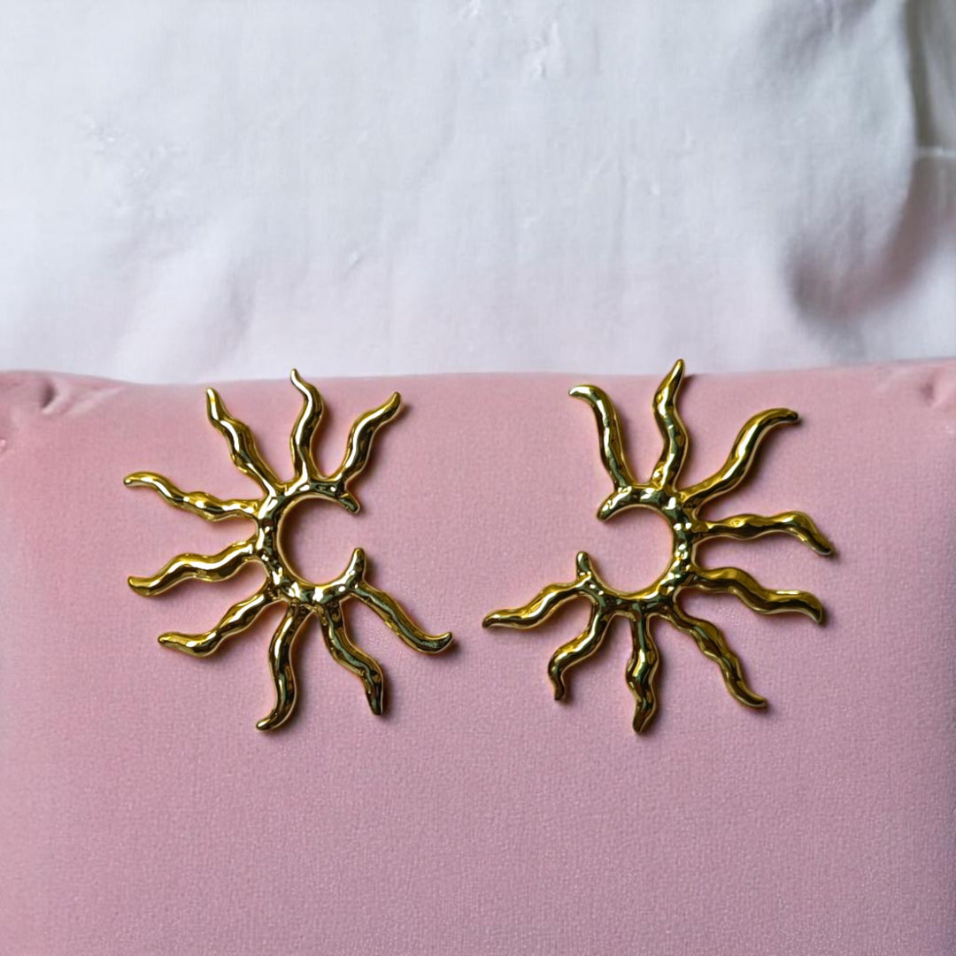 Tela Naari Golden Sunburst Anti-Tarnish Earrings - TelaNaari