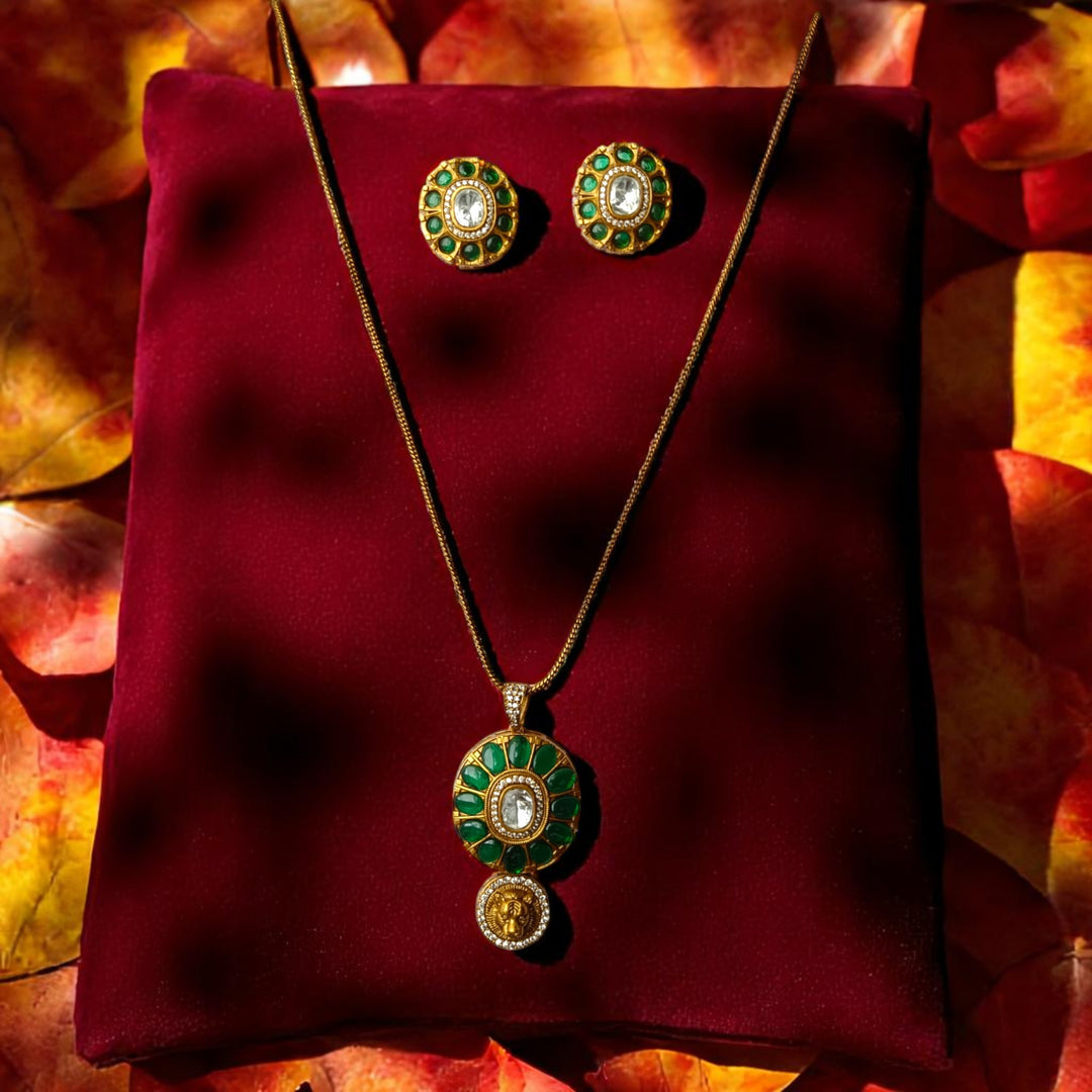 Tela Naari Emerald Green Aura Gold-Plated Necklace Set - TelaNaari