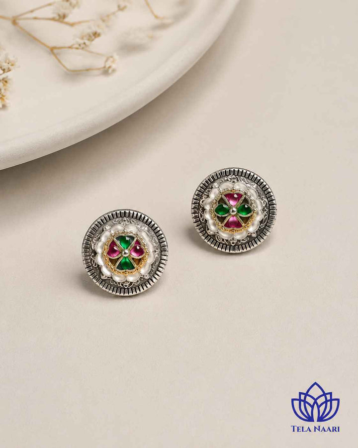 Indu Pachi Kundan Dual Tone Necklace Set