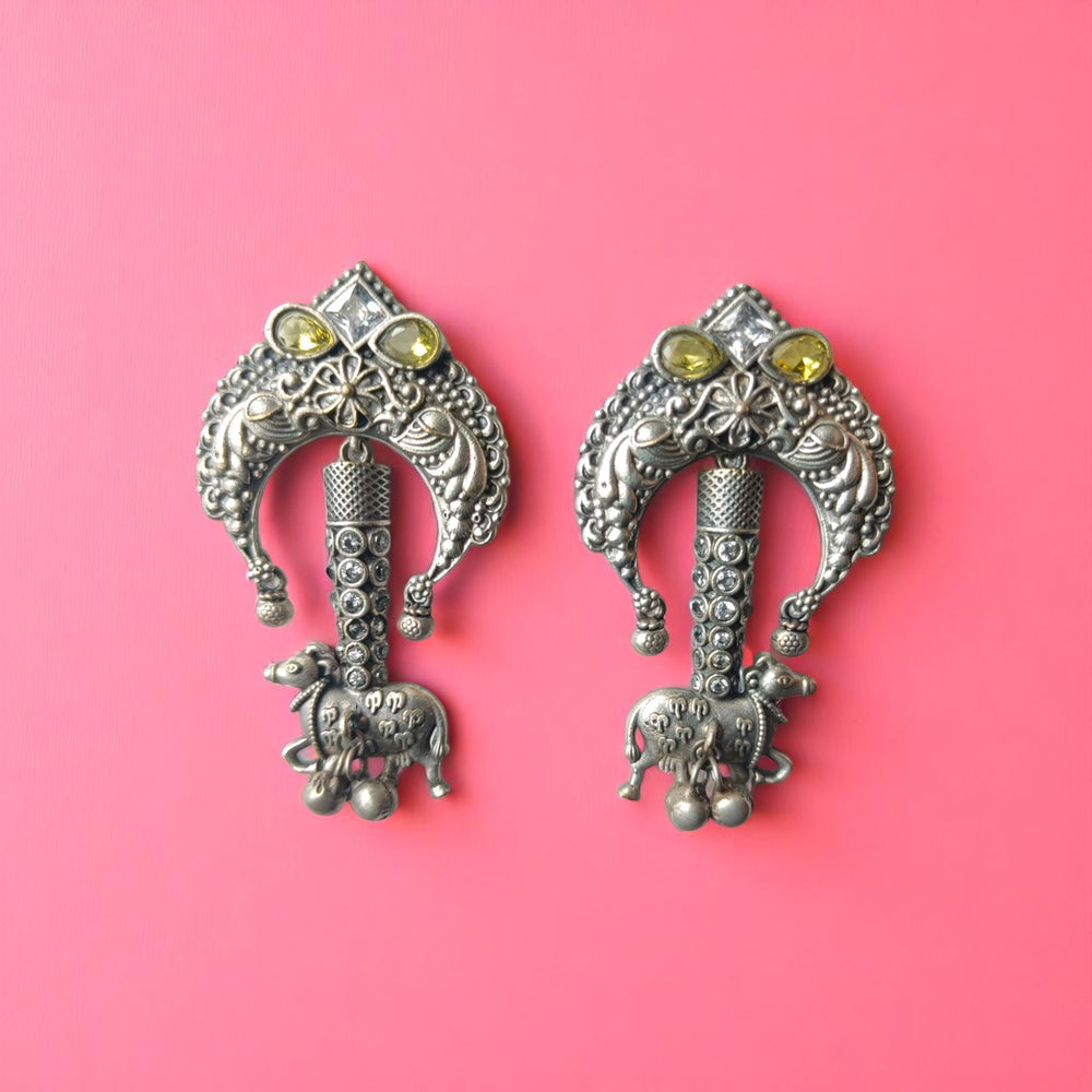 Tela Naari Amaya Silver Oxidised Tribal Tusk Earrings - TelaNaari