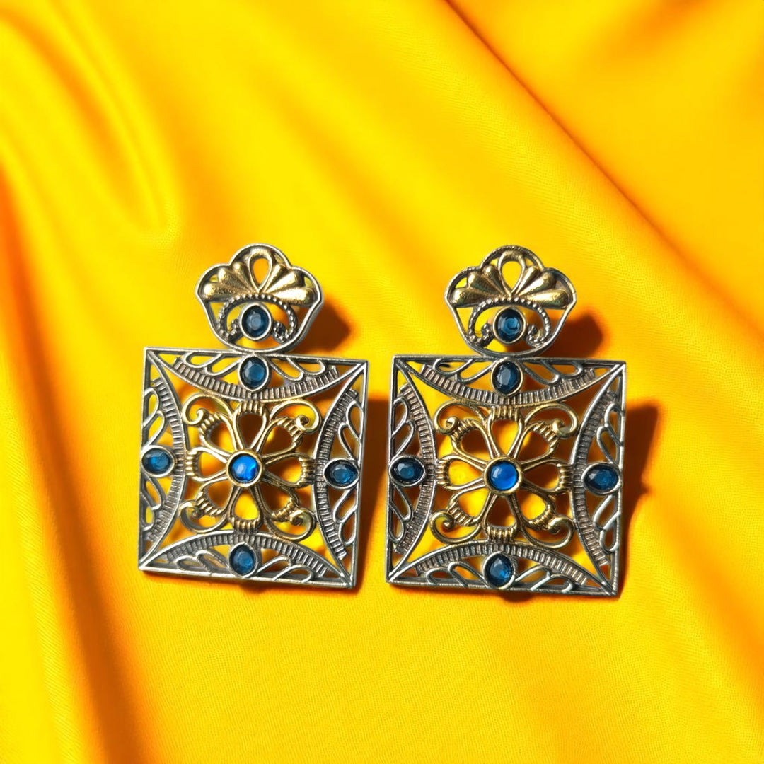 Tela Naari Anaya Dual Tone Square Earrings - TelaNaari