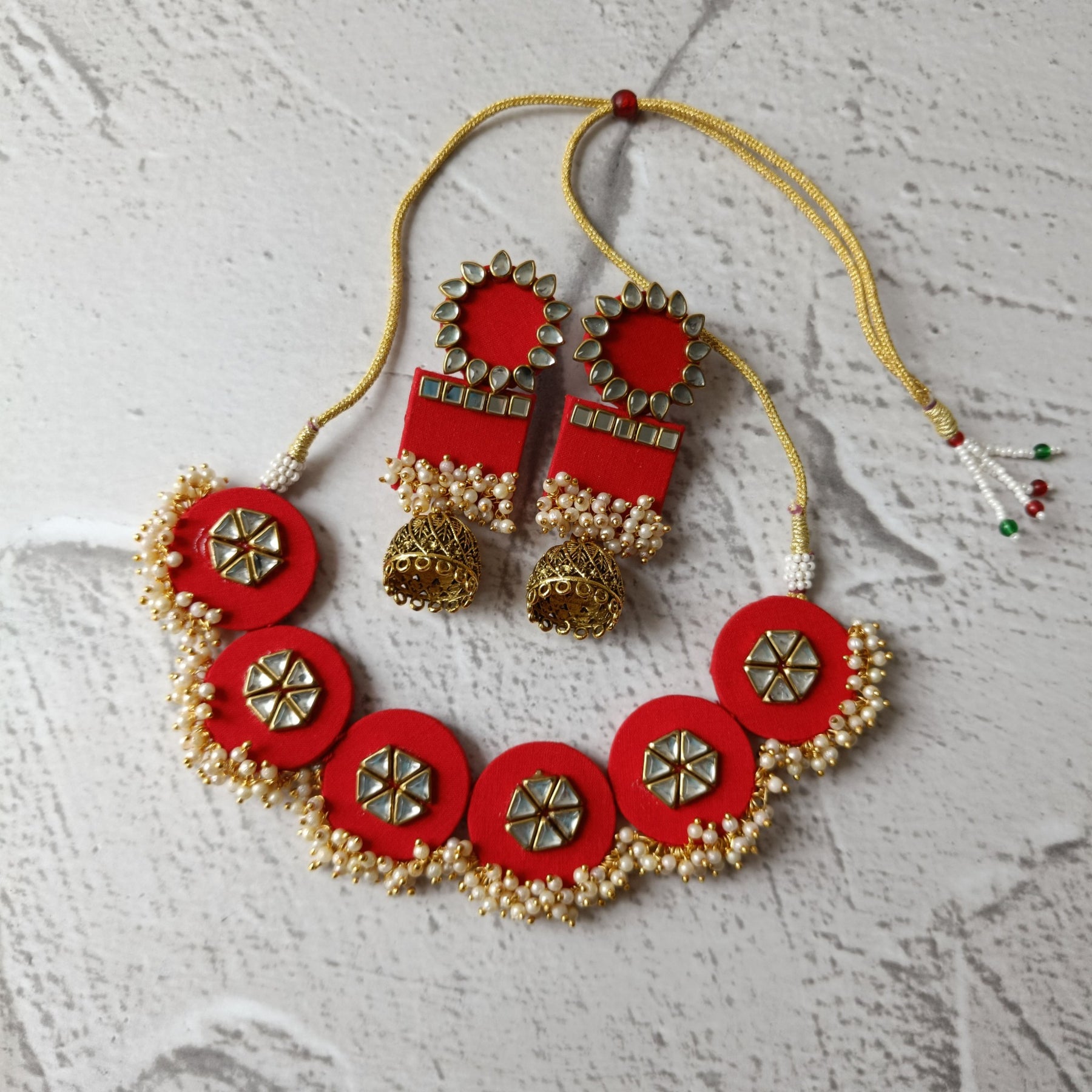 GET HANDMADE CHOKER NECKLACE WITH EARRINGS DOVE RED – TelaNaari