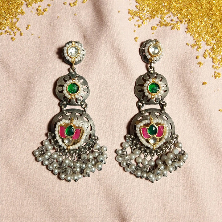 Telanaari Elegant Gita Dual Tone Fushion Pachi Kundan Silver Plated Earrings