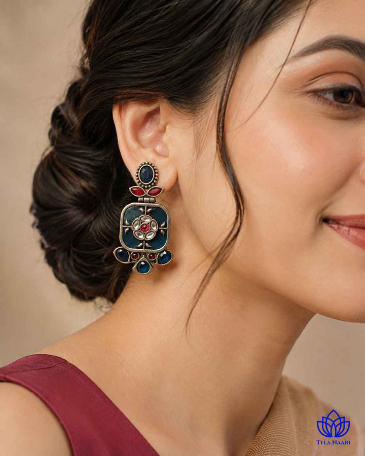 Close-up: Gardenia Hamper jewellery craftsmanship detail, a wedding gift