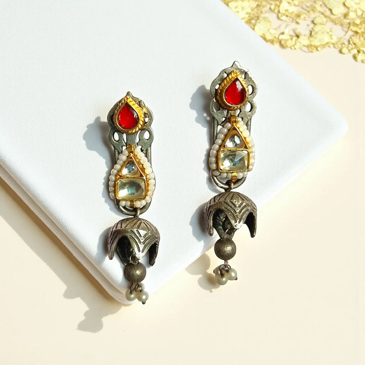 Telanaari Elegant Chitali Dual Tone Fushion Pachi Kundan Silver Plated Earrings