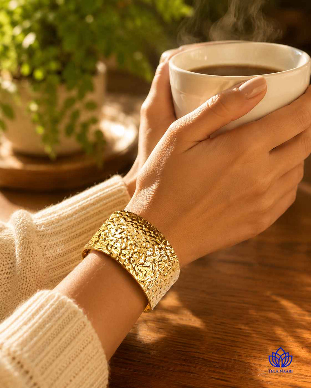 Anti-tarnish coating keeps this hammered cuff lustrous over time.