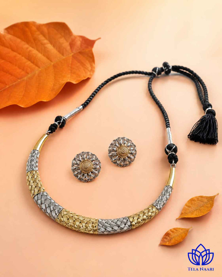 Premium craftsmanship shapes the beaded design of this choker.