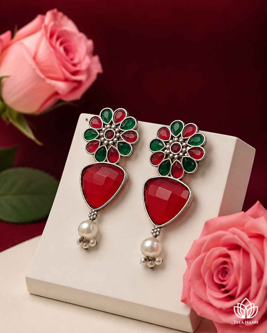 Smooth plating catches the light across this earring&