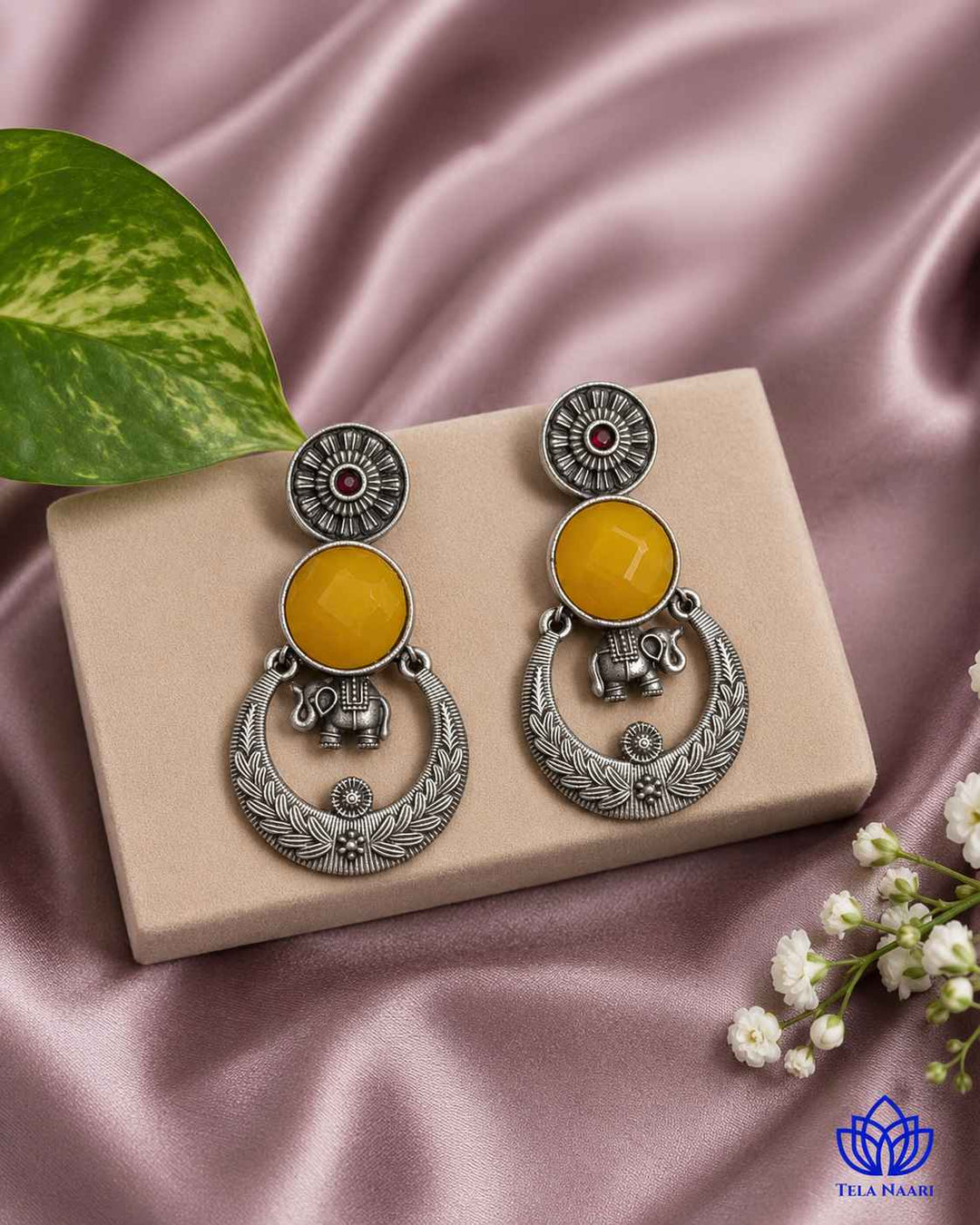 Push back with stopper closure keeps this earring secure comfortably.