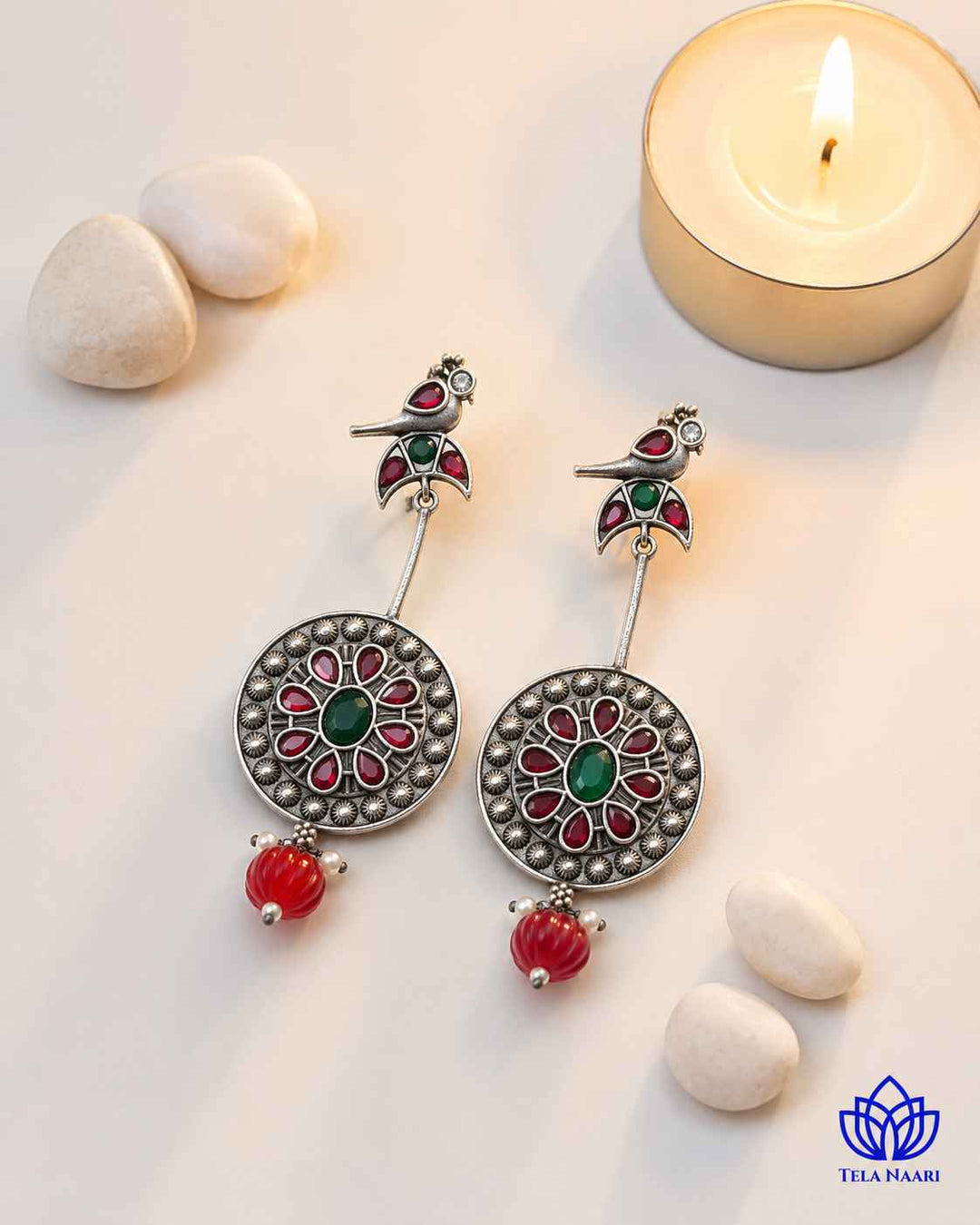 Push back with stopper closure keeps this earring secure comfortably.