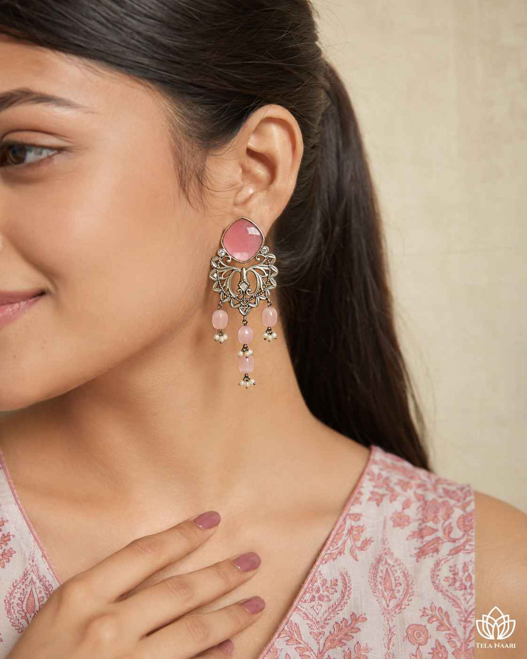 Push back with stopper closure keeps this earring secure comfortably.