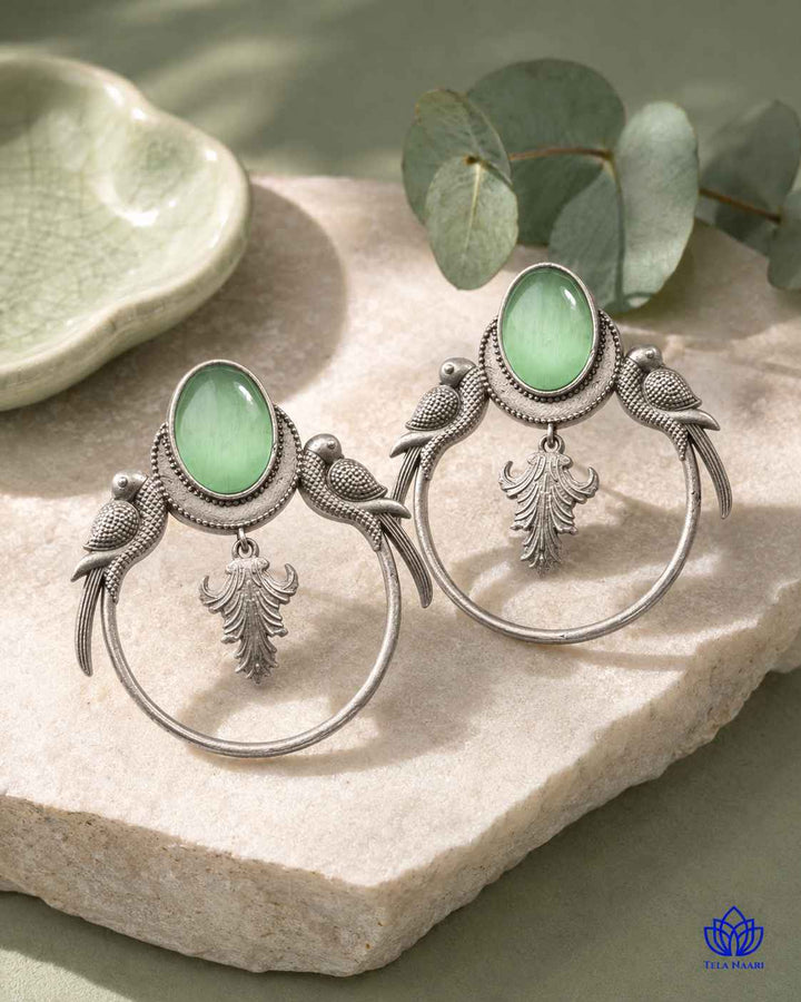 Push back with stopper closure keeps this earring secure comfortably.