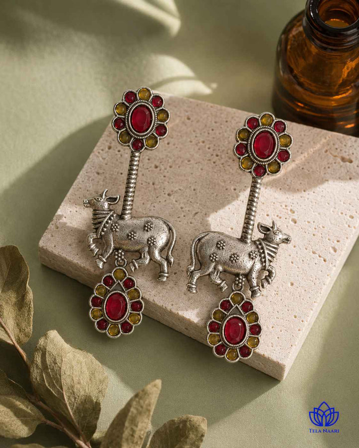 Textured surface combines glass beads with stone detailing.