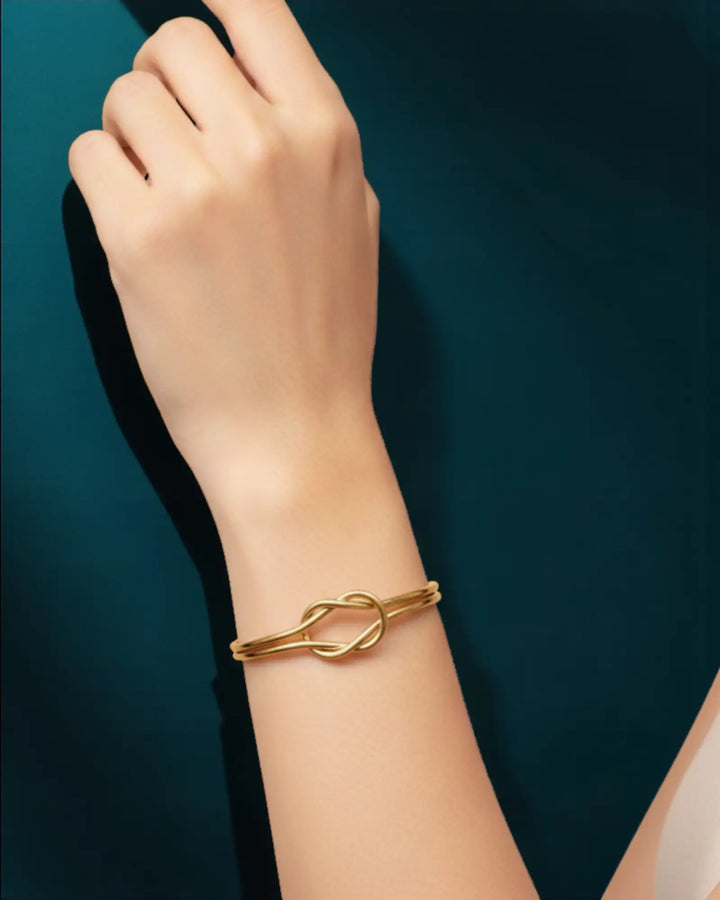 Anti-tarnish coating keeps this gold cuff radiant over time.