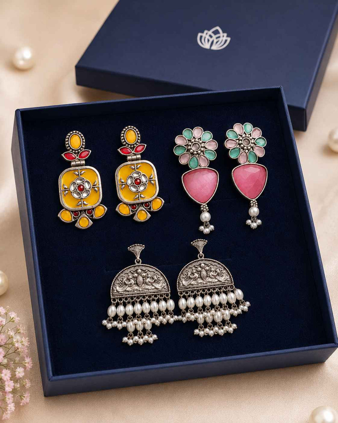 Luxury packaging of the Poppy Hamper's earrings, a gift for sister