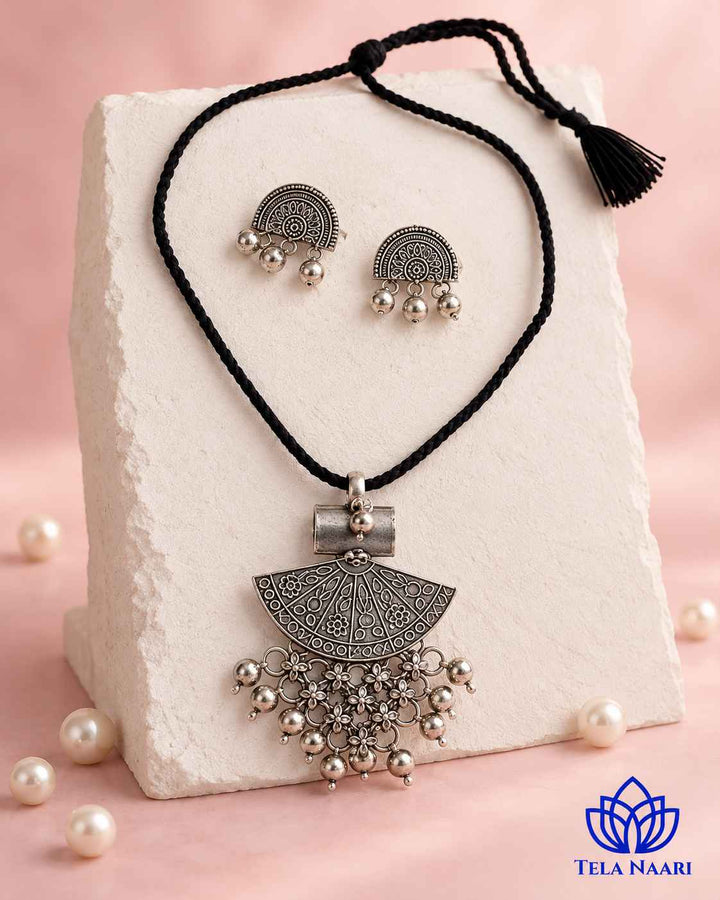 Shailza Silver Plated Necklace Set