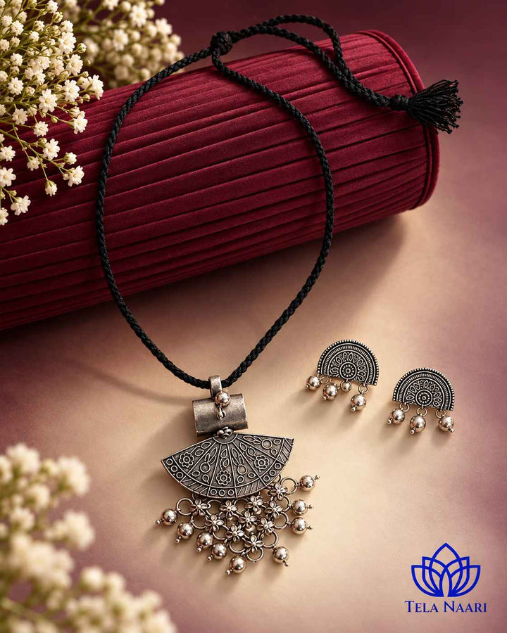 Shailza Silver Plated Necklace Set
