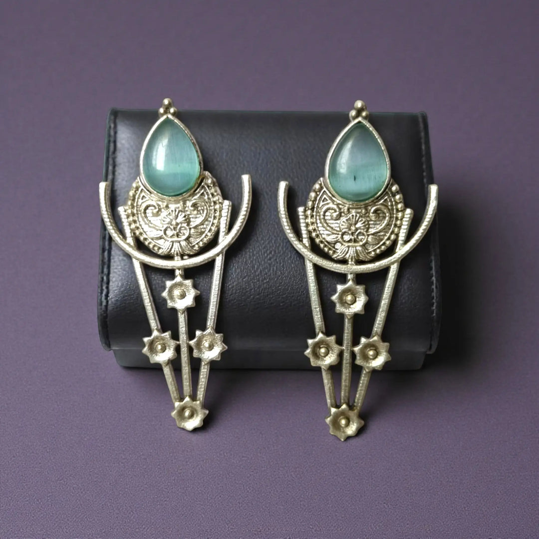 Tela Naari Dazzling Silver Oxidised Earrings