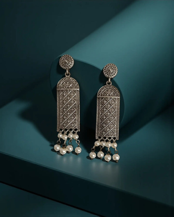 Telanaari Canna Silver-Plated Earrings