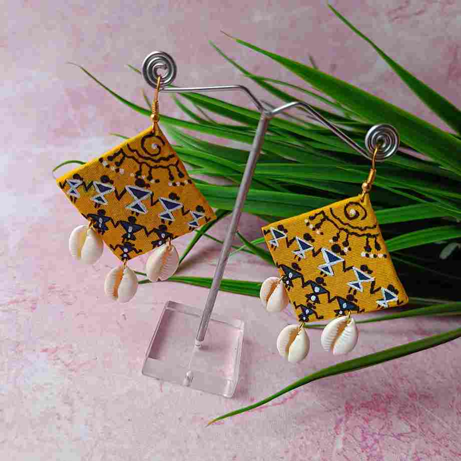 Tela Naari - Hand Painted Chitra Earrings - TelaNaari