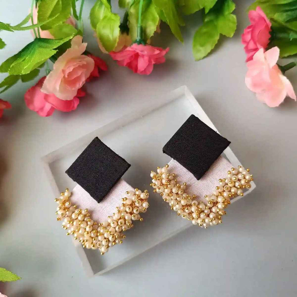 Tela Naari Stylish & Elegant Handmade Earrings Black & White Anamika - TelaNaari