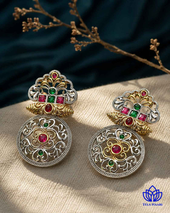 Lightweight 20g build makes this earring comfortable for extended wear.
