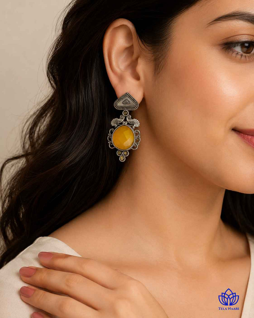 Tela Naari&