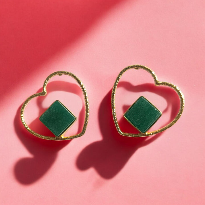 Gold-plated finish covers the surface of this dangle earring.